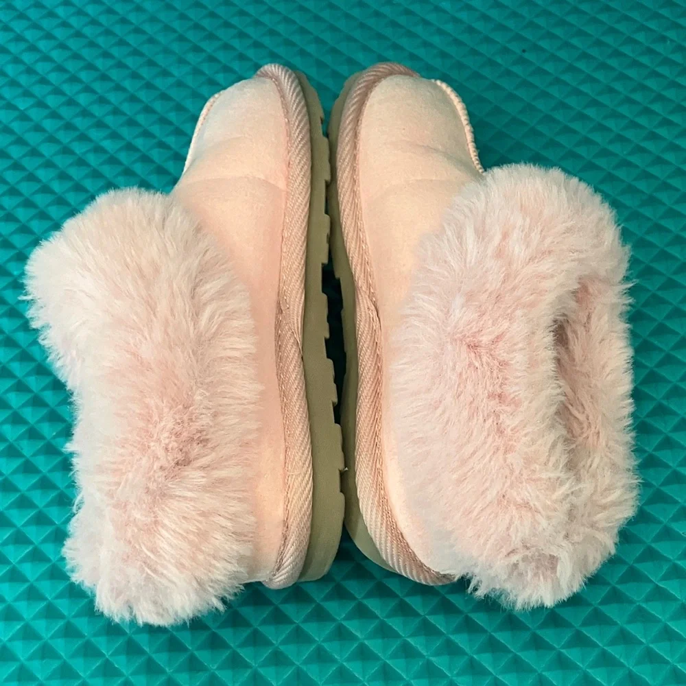 Like New CAT & JACK Girls Mollie Faux Fur Cuff Scuff Slippers | 12